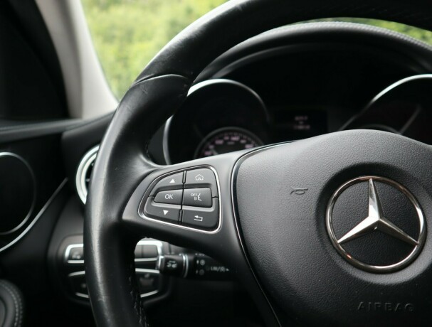 mercedes-benz-c-klasse-plug-in-petrol-2017-big-14
