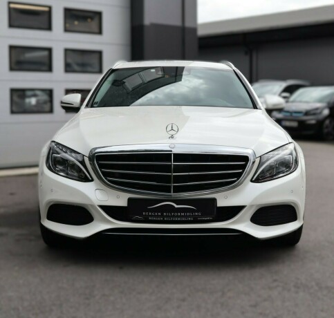 mercedes-benz-c-klasse-plug-in-petrol-2017-big-4