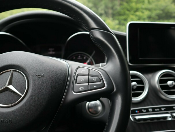 mercedes-benz-c-klasse-plug-in-petrol-2017-big-15