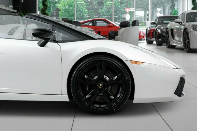 lamborghini-gallardo-bensin-2006-big-16