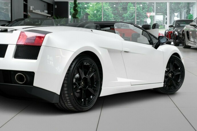 lamborghini-gallardo-bensin-2006-big-56