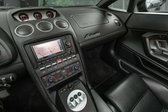 lamborghini-gallardo-bensin-2006-big-40