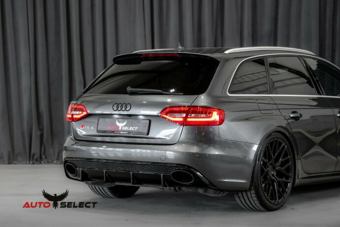 audi-rs4-bensin-2012-big-12