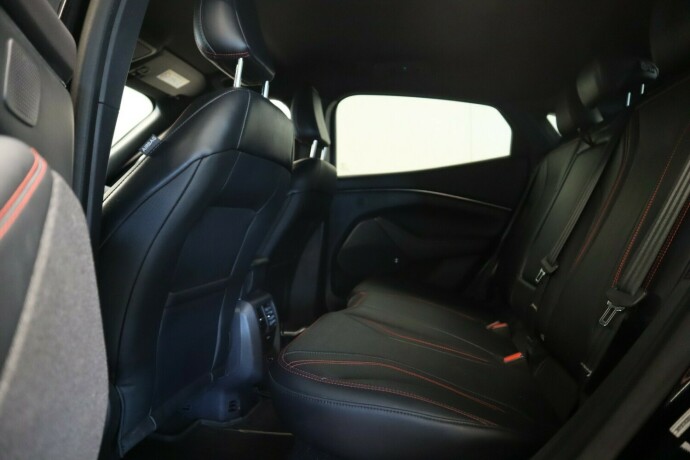ford-mustang-mach-e-elektrisitet-2022-big-11