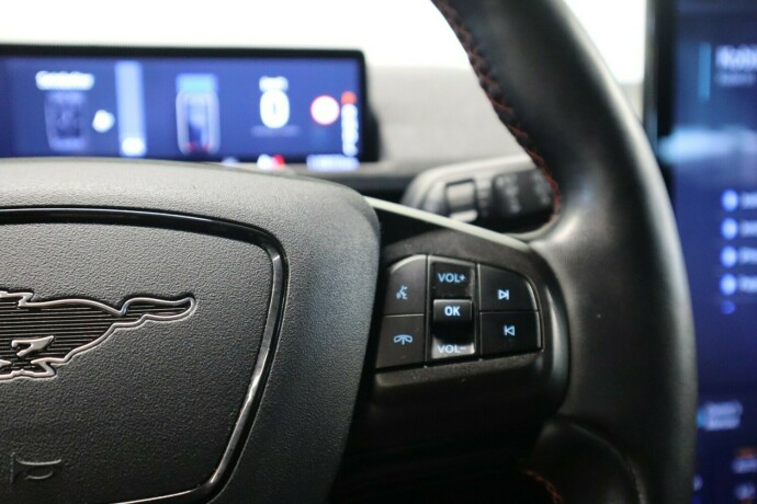 ford-mustang-mach-e-elektrisitet-2022-big-15