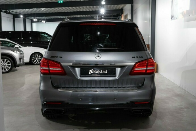 mercedes-benz-gls63-bensin-2017-big-4