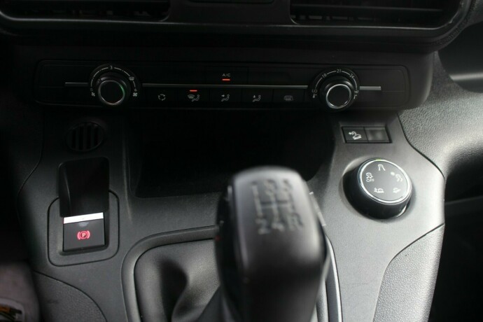 citroen-berlingo-diesel-2020-big-11