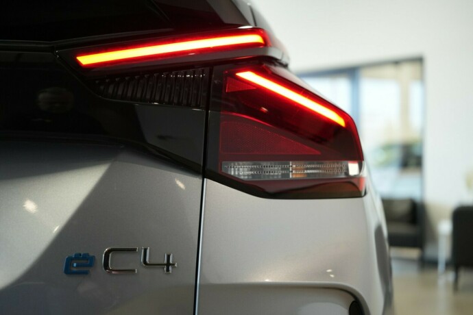 citroen-e-c4-elektrisitet-2023-big-9