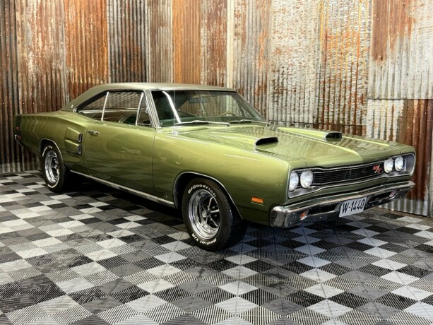 dodge-coronet-bensin-1969-big-0