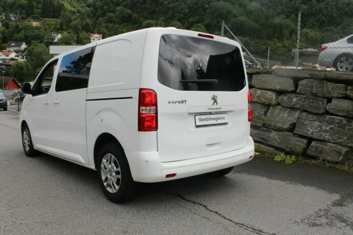 peugeot-expert-diesel-2022-big-4