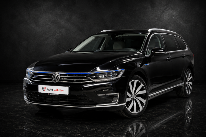 volkswagen-passat-elektrisitetbensin-2017-big-0
