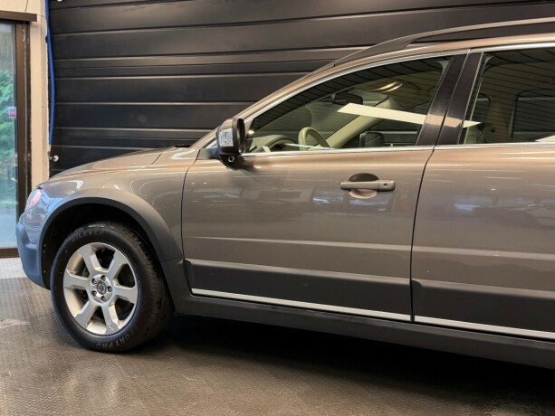 volvo-xc-70-diesel-2010-big-7