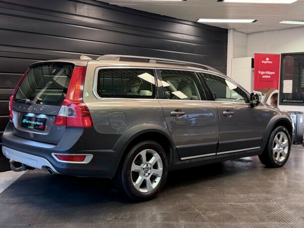 volvo-xc-70-diesel-2010-big-8