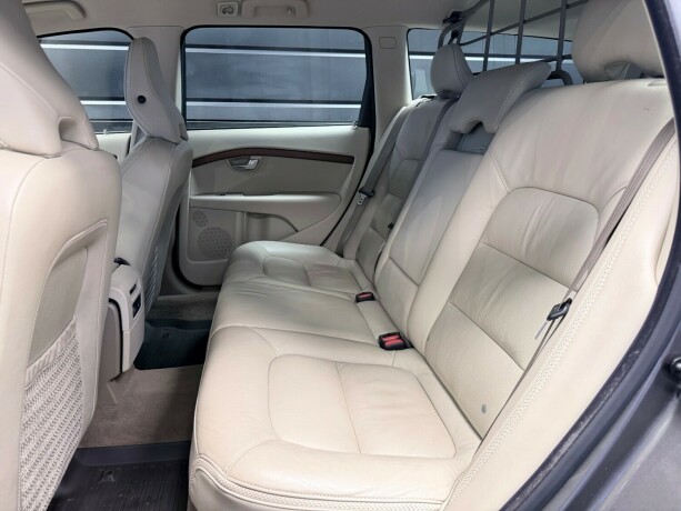 volvo-xc-70-diesel-2010-big-17