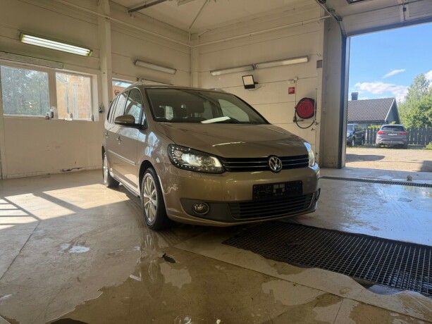 volkswagen-touran-diesel-2011-big-7