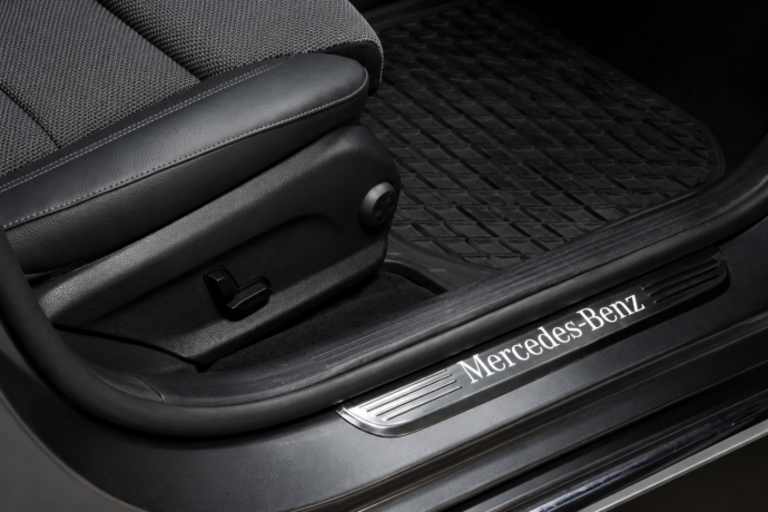 mercedes-benz-e300-e-elektrisitetbensin-2020-big-7