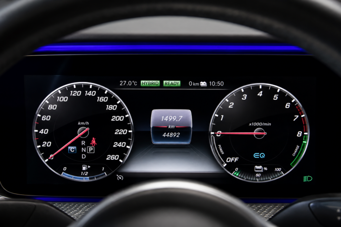 mercedes-benz-e300-e-elektrisitetbensin-2020-big-20