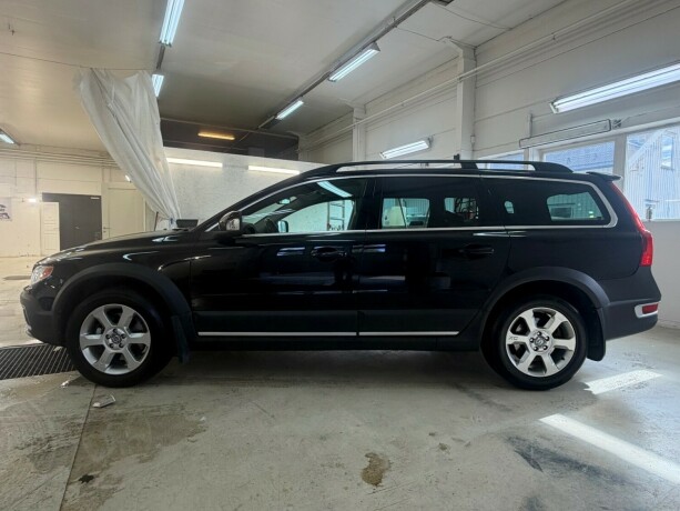 volvo-xc-70-diesel-2010-big-2