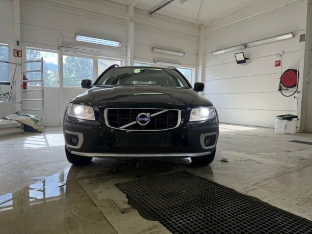 volvo-xc-70-diesel-2010-big-8