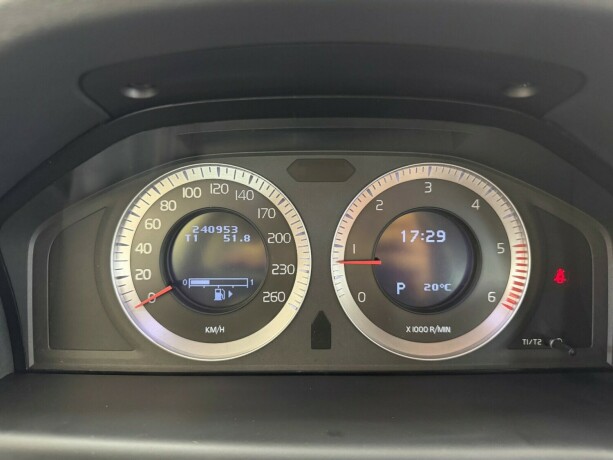 volvo-xc-70-diesel-2010-big-24