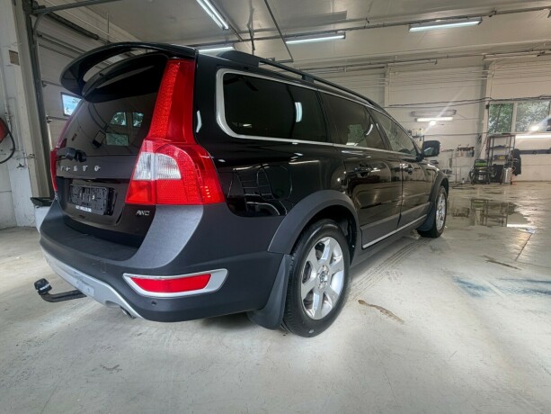 volvo-xc-70-diesel-2010-big-5