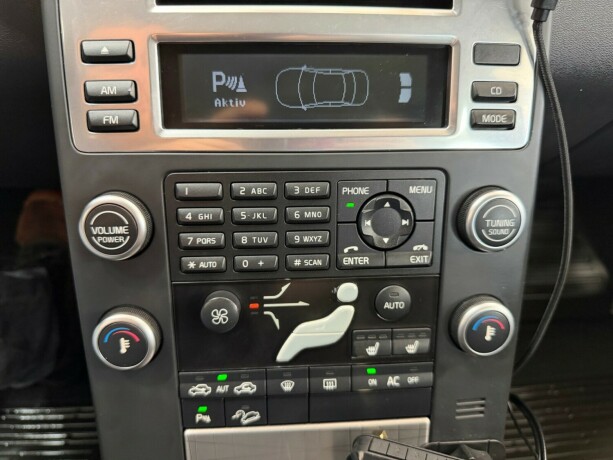 volvo-xc-70-diesel-2010-big-27