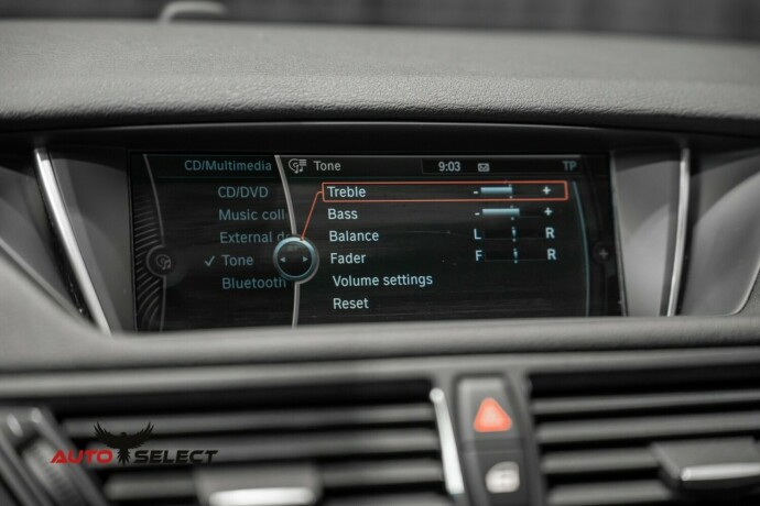 bmw-x1-diesel-2014-big-38