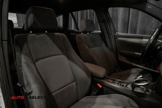 bmw-x1-diesel-2014-big-18