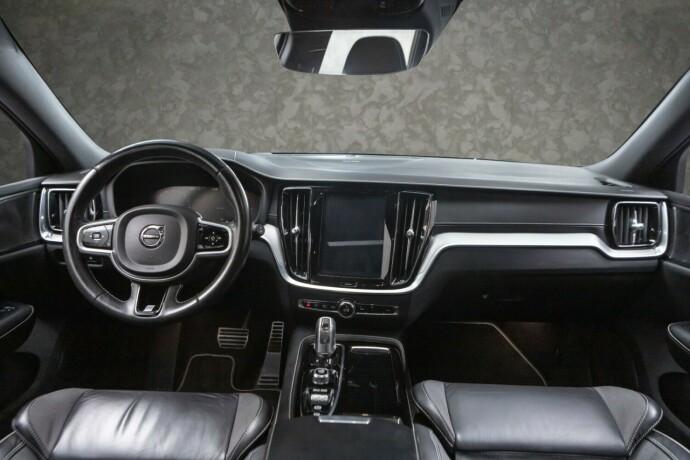 volvo-v60-elektrisitetbensin-2019-big-25