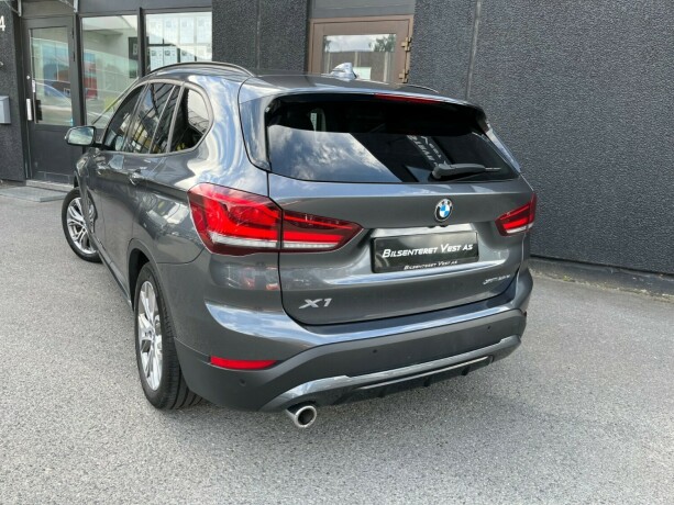 bmw-x1-elektrisitetbensin-2022-big-3