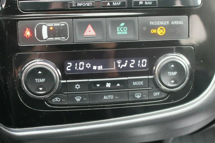mitsubishi-outlander-elektrisitetbensin-2016-big-22