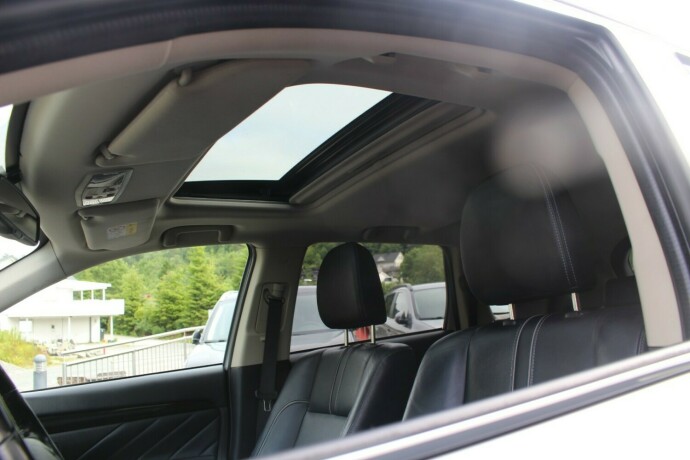 mitsubishi-outlander-elektrisitetbensin-2016-big-8