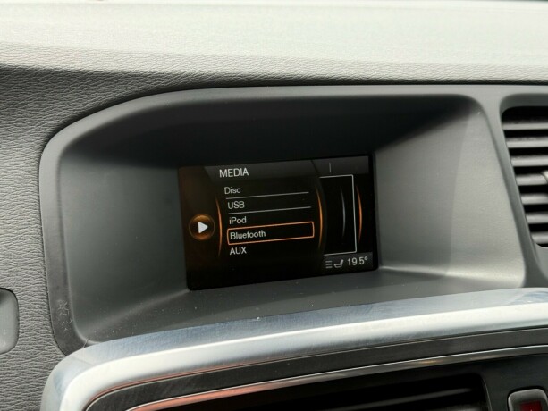 volvo-v60-diesel-2012-big-23