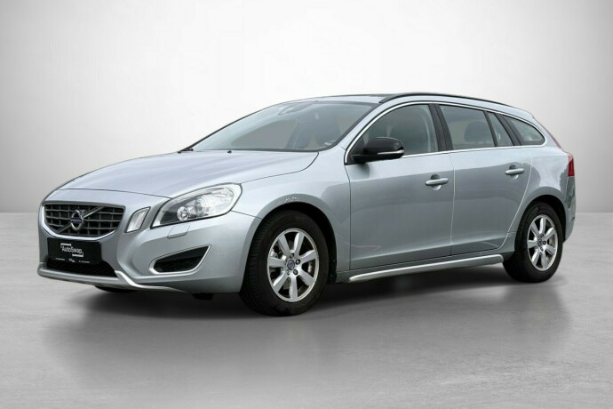 volvo-v60-diesel-2012-big-0