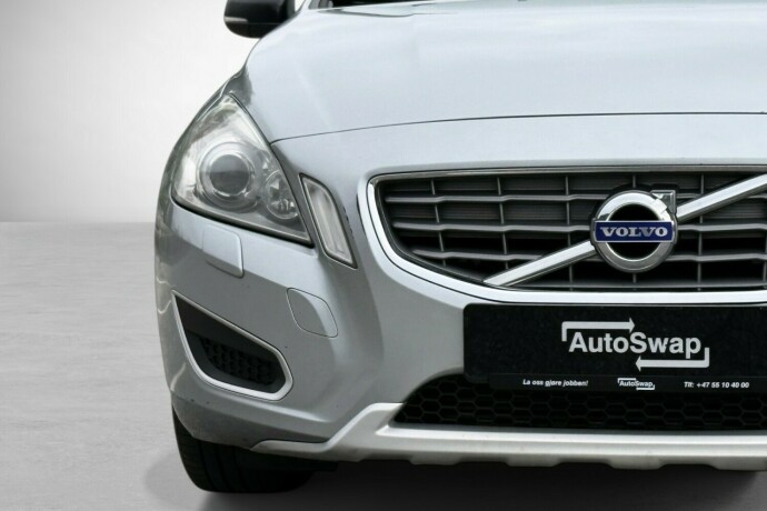 volvo-v60-diesel-2012-big-3
