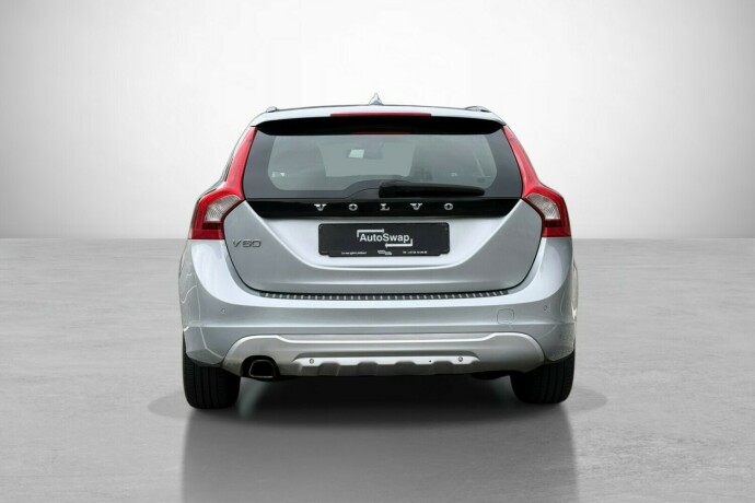 volvo-v60-diesel-2012-big-10