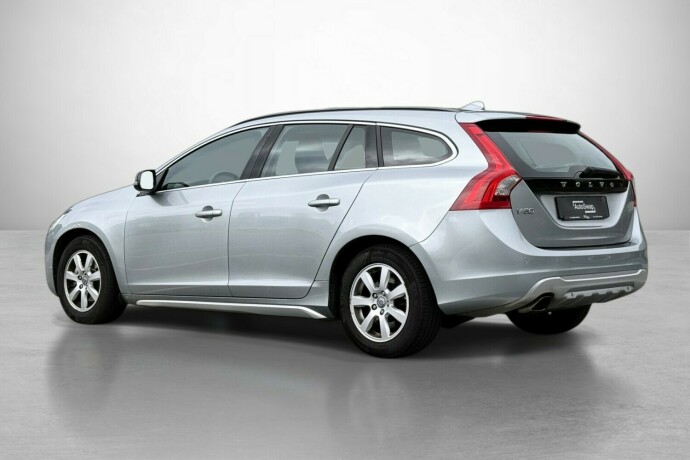 volvo-v60-diesel-2012-big-7