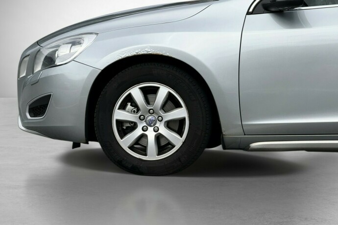 volvo-v60-diesel-2012-big-6