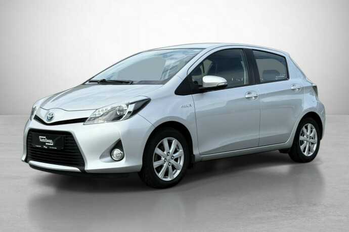 toyota-yaris-bensin-2012-big-0