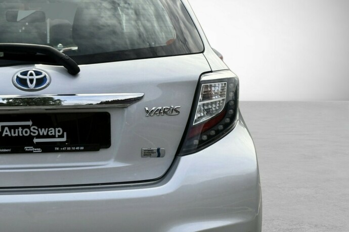 toyota-yaris-bensin-2012-big-12