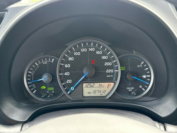 toyota-yaris-bensin-2012-big-18