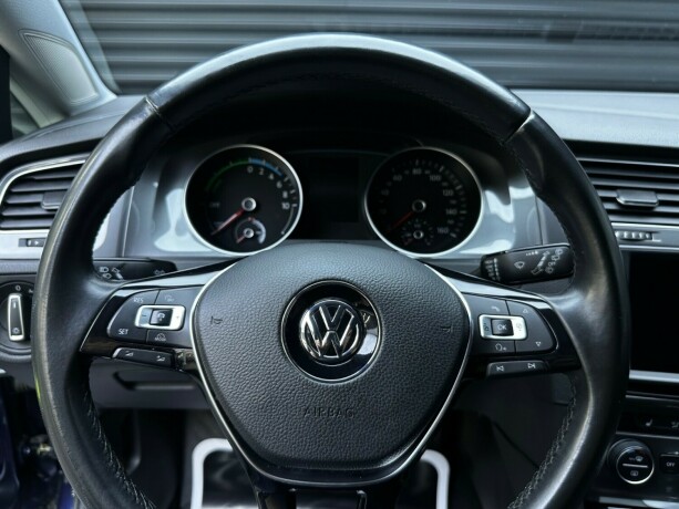 volkswagen-golf-elektrisitet-2016-big-12
