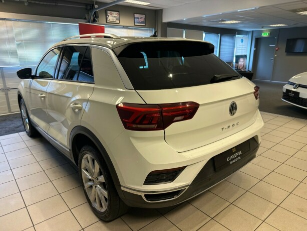 volkswagen-t-roc-bensin-2019-big-6