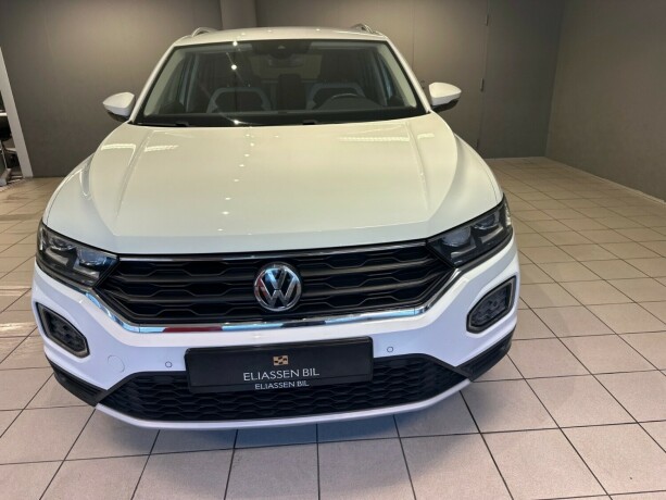 volkswagen-t-roc-bensin-2019-big-2