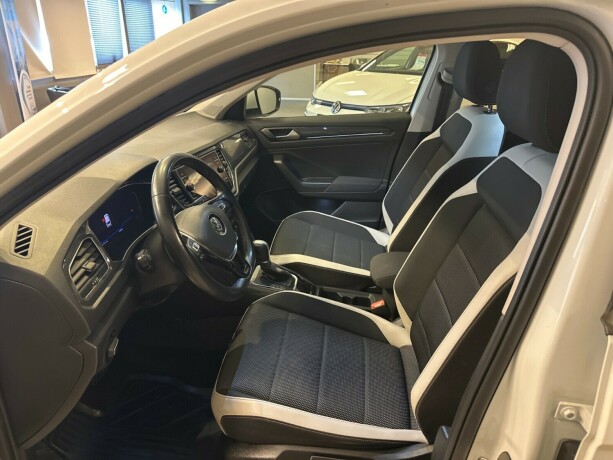 volkswagen-t-roc-bensin-2019-big-10