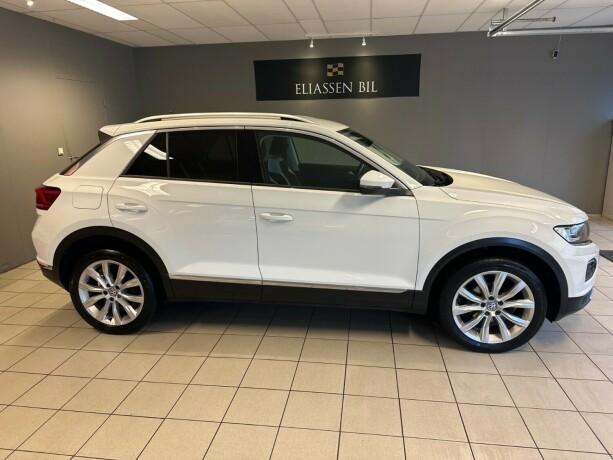 volkswagen-t-roc-bensin-2019-big-9