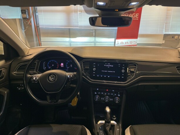 volkswagen-t-roc-bensin-2019-big-14