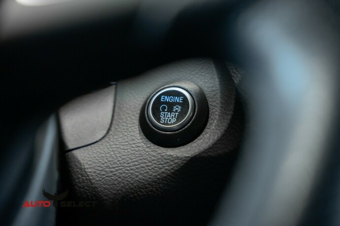 ford-focus-bensin-2017-big-29