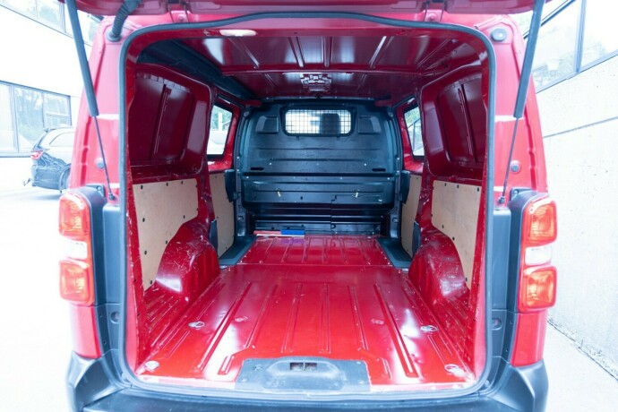 toyota-proace-diesel-2017-big-7