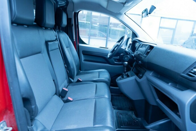 toyota-proace-diesel-2017-big-9